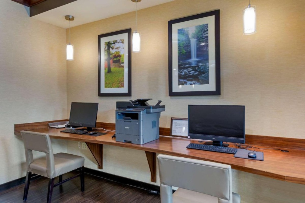 Comfort Suites Little Rock Image 13
