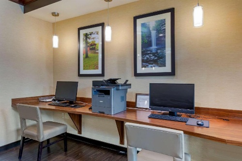 Comfort Suites Little Rock image 13