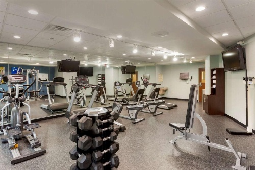 Comfort Suites Little Rock image 14