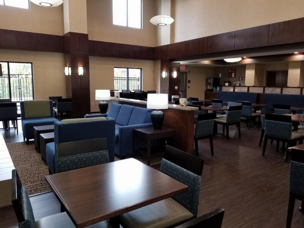 Comfort Suites Little Rock Image 37