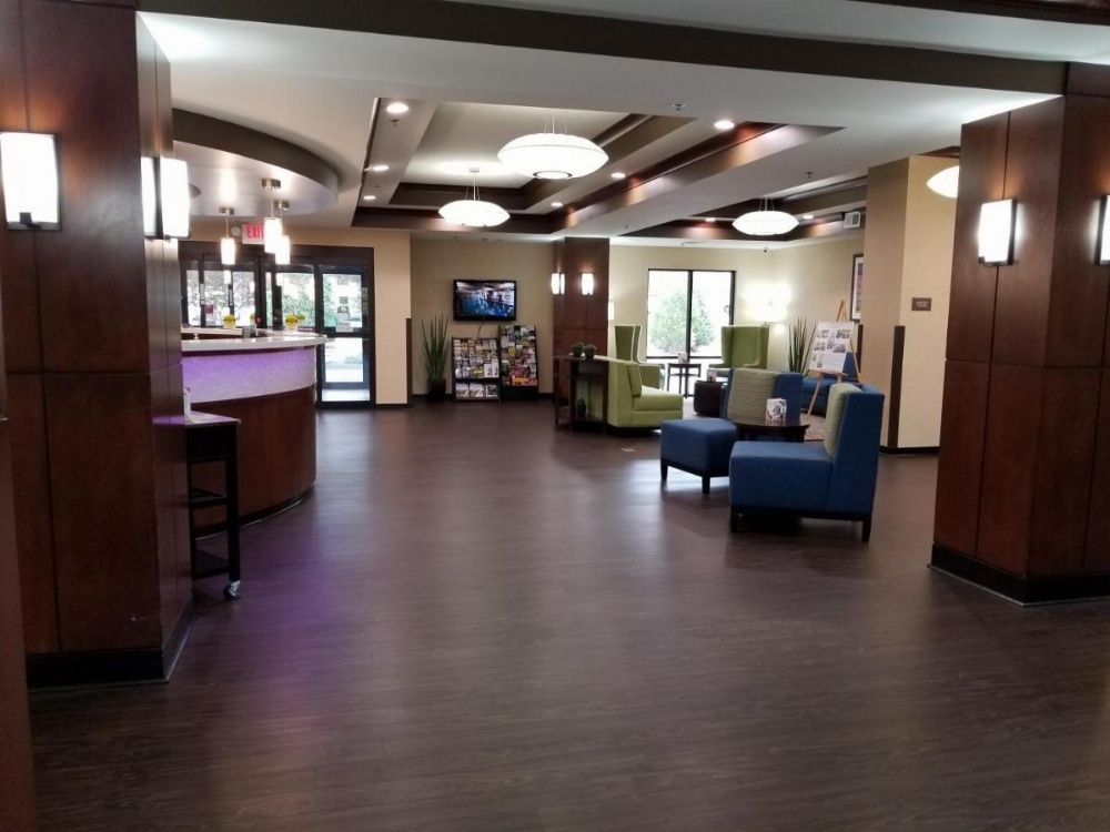 Comfort Suites Little Rock Image 40