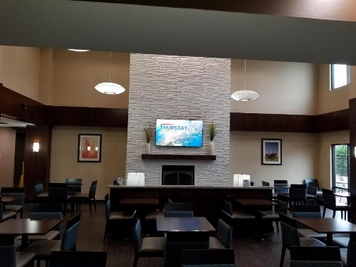 Comfort Suites Little Rock image 41